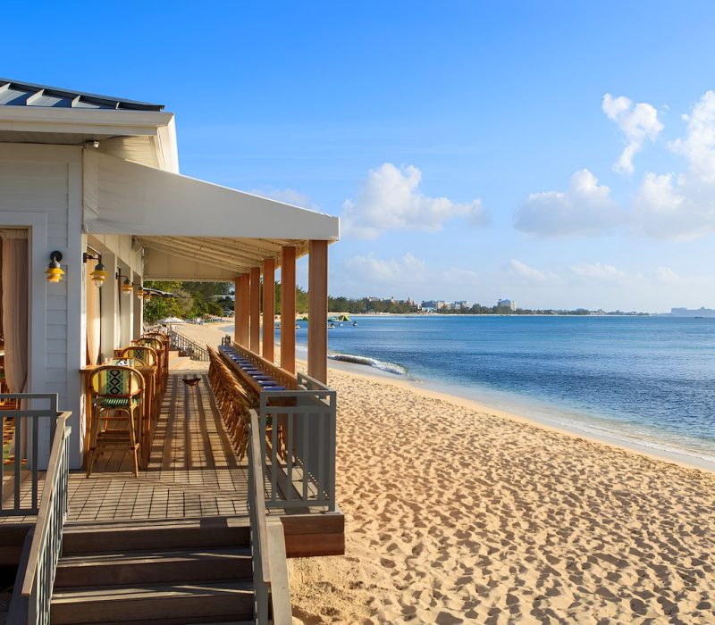 coccoloba-offers-stunning-beachfront-views-at-grand-cayman-wb-restaurant